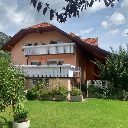 Apartma Metka Mojstrana Luaran gambar